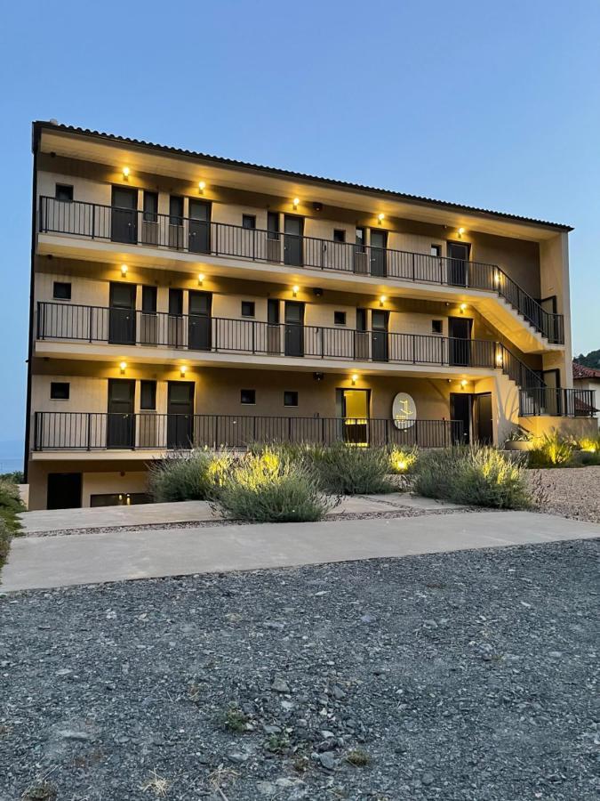 Eleven Views Resort Ília Exterior foto